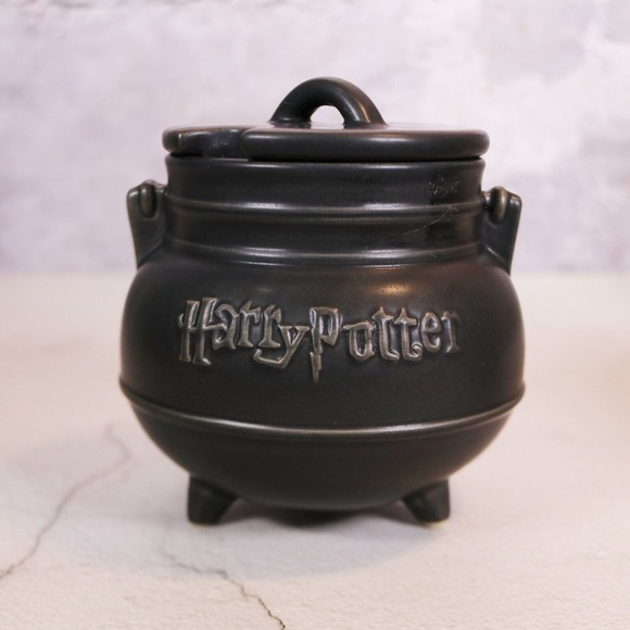 Harry Potter Cauldron Soup Mug with Lid Universal 2017 Discontinued - Picture 6 of 9